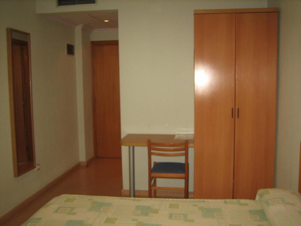 Hostal Madruga Elche Exterior foto