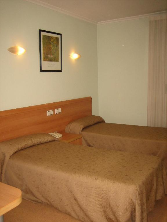 Hostal Madruga Elche Exterior foto